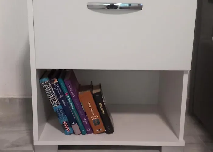 Tiny At The Castle *